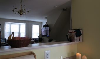 5818 COWLING Ct, Alexandria, VA 22304