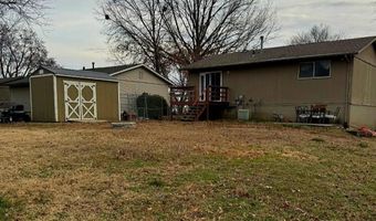 341 W 11th St, Auburn, KS 66402