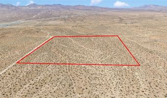 1111 Los Padres Rd, Apple Valley, CA 92307