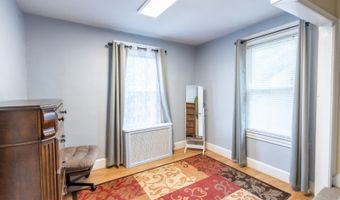 24 Livingston Ave, Andover, NJ 07801
