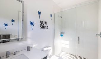 121 Hand Ln, Amagansett, NY 11930