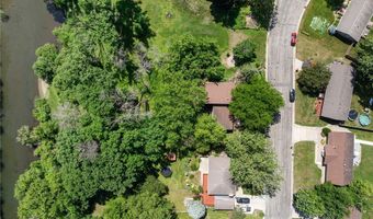 2006 11th Ave NE, Austin, MN 55912