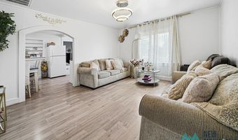 203 S Mesa St, Carlsbad, NM 88220