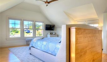294 Ocean Ave, Newport, RI 02840