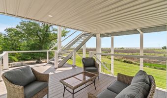 5004 Oak St, Bay St. Louis, MS 39520