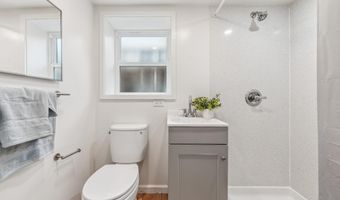 1405 Chestnut St, Alameda, CA 94501