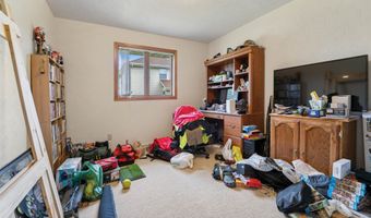 1670 W ROSELAWN Dr, Appleton, WI 54914