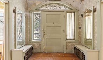 160 Manning Blvd, Albany, NY 12203