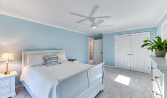 5151 PIEDMONT Pl, Annandale, VA 22003