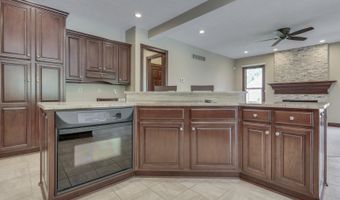 20 Forrests Edge Ct, Indianapolis, IN 46227