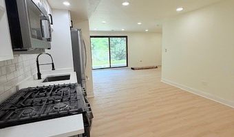 833 W Heritage Dr 2, Addison, IL 60101