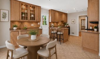 6035 CHATSWORTH Ln, Bethesda, MD 20814