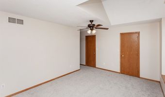 3814 Brookdale Ave, Ames, IA 50010