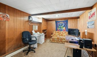 1624 Krumroy Rd, Akron, OH 44306