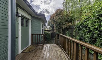 144 N 2nd St, Ashland, OR 97520