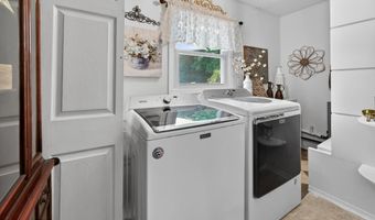 11 Inwood Pl, Aberdeen, NJ 07747
