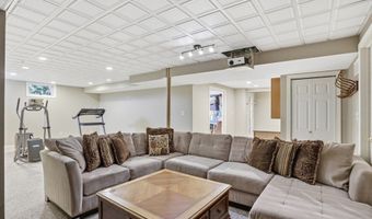 48 Vaughn Hill Rd, Bolton, MA 01740