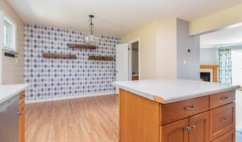 1017 Bluestem Ln, Ann Arbor, MI 48103