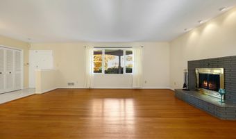 6220 ROBINWOOD Rd, Bethesda, MD 20817