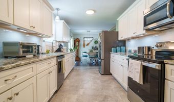 153 Chestnut St, Baxter, TN 38544