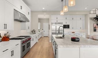 4822 Shady Ridge Dr, Las Vegas, NV 89135