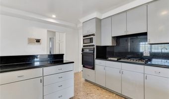7029 Arizona Ave, Los Angeles, CA 90045