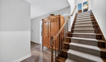 1153 Saint Andrews Dr, Macon, GA 31210