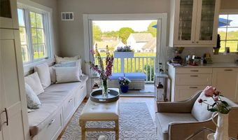 307 Corey Ln, Middletown, RI 02842