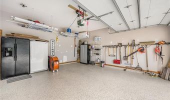 15417 Poplar St, Basehor, KS 66007