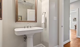 417 LAKEWINDS Rd, Alexander City, AL 35010