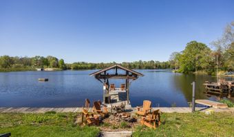 36 E Canal St, Alloway, NJ 08001