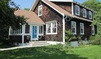 79 Green Ln, Jamestown, RI 02835