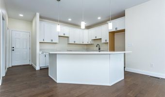 9 Fairway Ct, Alton, IL 62002