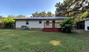 106 SHORE Dr, Big Sandy, TN 38221