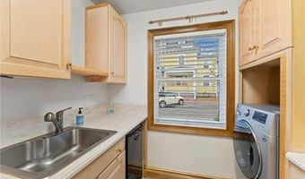 364 Bellevue Ave D3, Newport, RI 02840