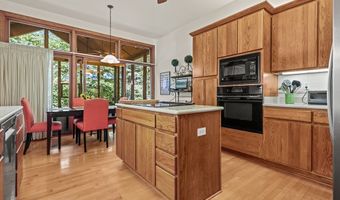 1059 Oakwood Dr, Alliance, OH 44601