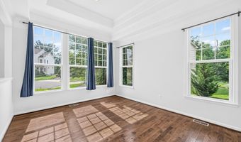 24823 BARRINGTON GROVE Ct, Aldie, VA 20105