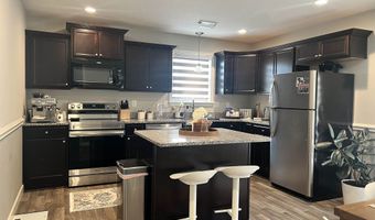 496 Old John Dodd Rd, Boiling Springs, SC 29316