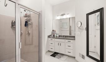 41699 BROOKEBOUROUGH Ct, Aldie, VA 20105
