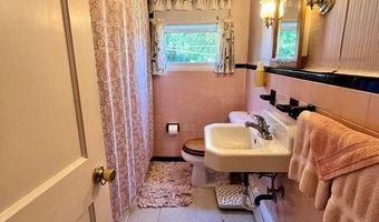 151 MOORE Ave, Barrington, NJ 08007