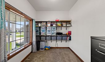 1444 Marina Cove Dr, Polk City, IA 50226