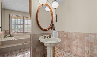 4000 Lakeview Dr, Bartlesville, OK 74006