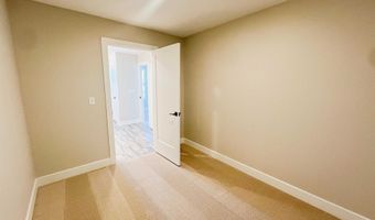 141 S Shay Rd, Andover, KS 67002