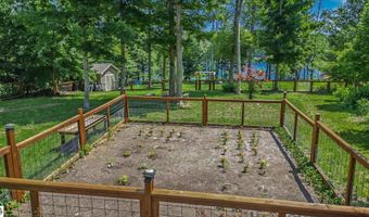 7105 SE Torch Lake Dr, Alden, MI 49612