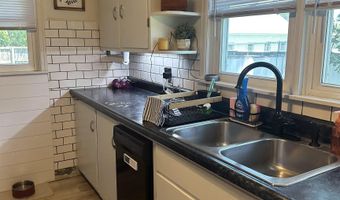 1115 Washington Ave E, Albia, IA 52531