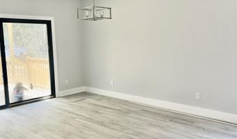 718 Ellene St, Camden, SC 29020