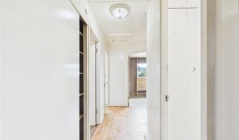 1261 Ulupii St, Kailua, HI 96734