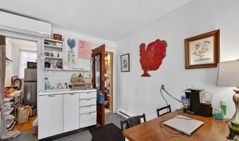 92 Pinewood Ave, Bethlehem, NH 03574