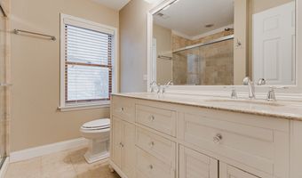 9 S Ridge Ave, Arlington Heights, IL 60005