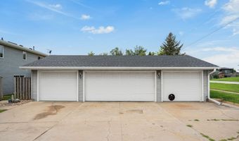 1801 W Cheyenne Ct, Polk City, IA 50226